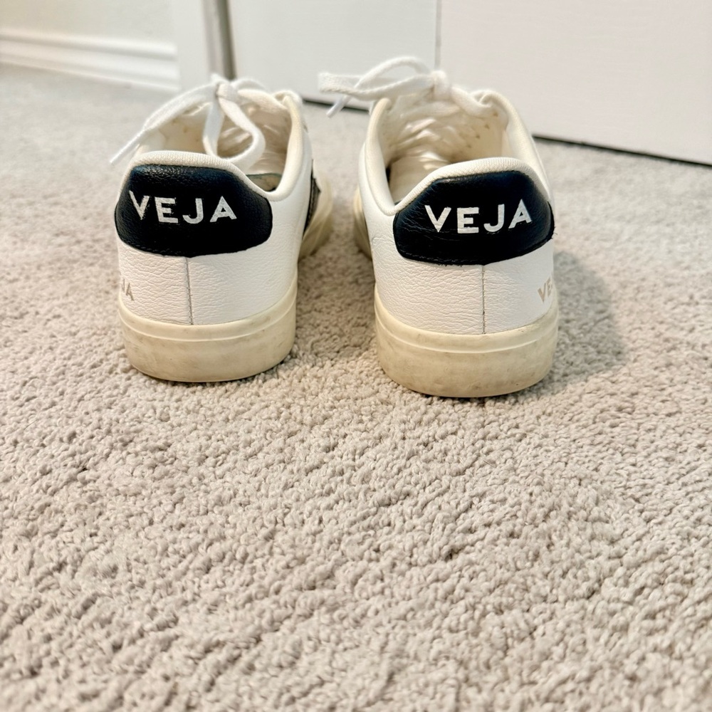 Veja White Campo Sneakers with Black V Logo - Picture 2 of 3